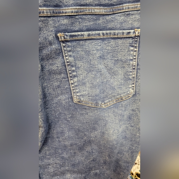 Terra & Sky 3X (24w/26w) Blue Skinny Leg Stretch Jegging Style Jeans - Picture 6 of 6